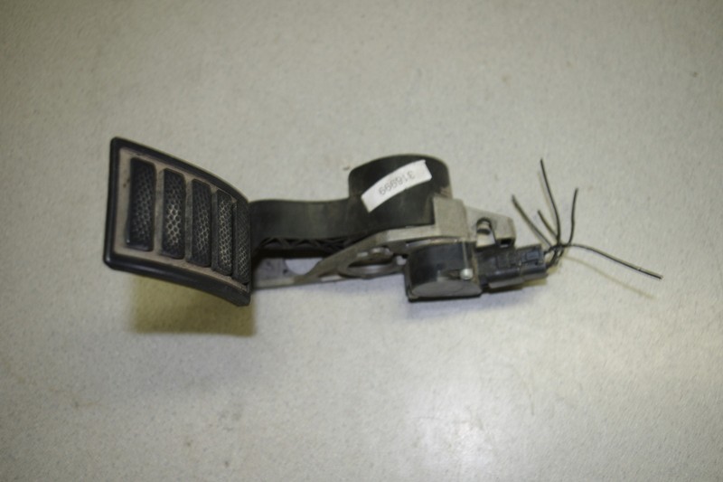 Volvo 133067-L60531 Accelerator Pedal Assembly★ FREE SHIPPING ★