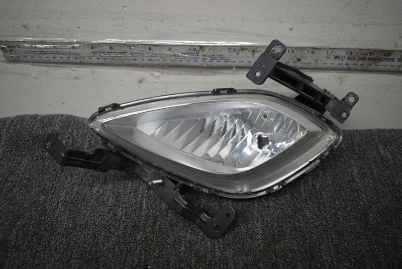 2013 HYUNDAI ELANTRA FOG LIGHT FACTORY OEM