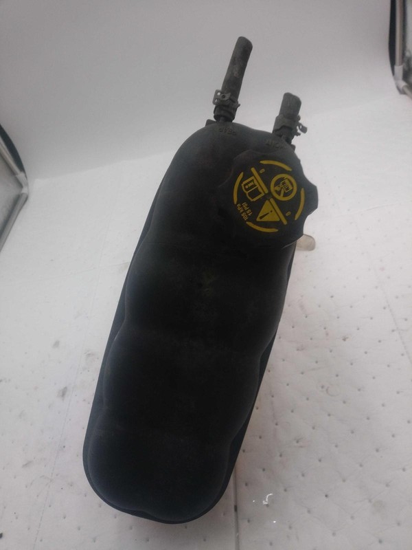 2015 Chevrolet Silverado 1500 Engine Coolant Reservoir OEM 84368362 Used