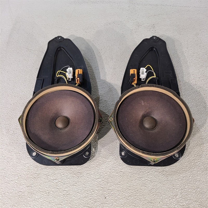 96-02 Toyota 4Runner Driver Passenger Front Door Speakers Set Lh Rh Aa7487
