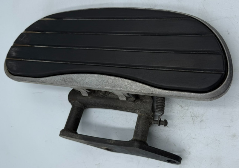 2008 Kawasaki Vulcan VN1600 Right Passenger Foot Peg Floorboard