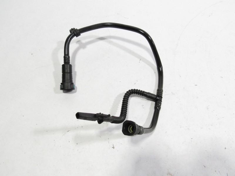 13-19 Mercedes SL550 R231 2013 Fuel Pump Tank Connector Line Hose Pipe |