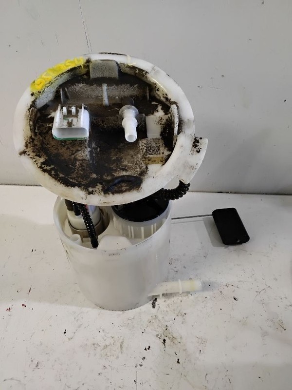 Driver Fuel Pump Assembly Tank Mounted 2.3L Fits 15-23 MUSTANG 3563467