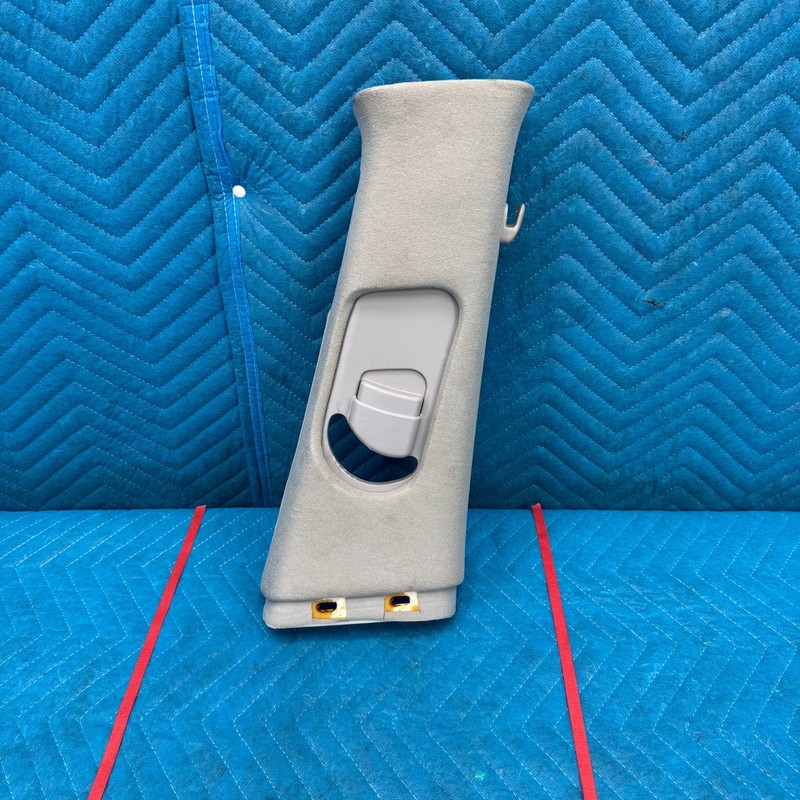 2011–2013 Hyundai Equus Rear Right B-Pillar Trim OEM