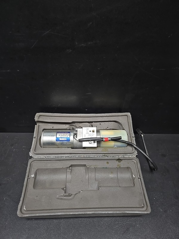 2007-2013 MERCEDES W221 S550 S600 S65 HYDRAULIC TRUNK ACTUATOR PUMP A2218001548