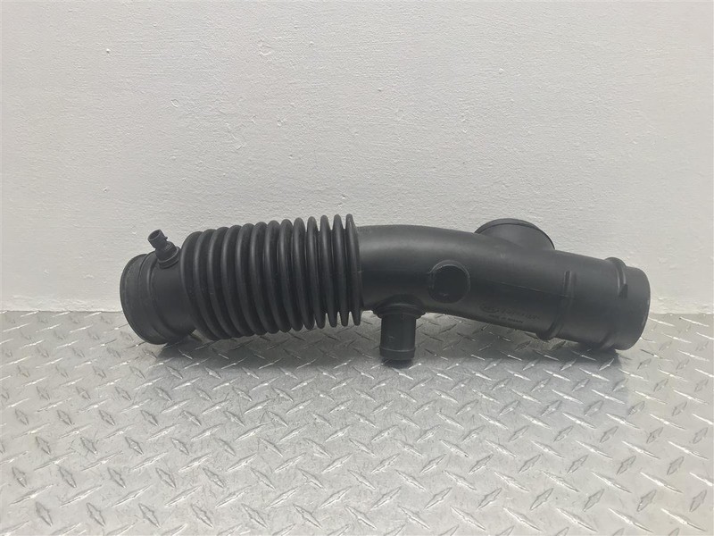 2004 CHEVROLET TRAILBLAZER AIR CLEANER HOUSING 4.2L OEM 15200796