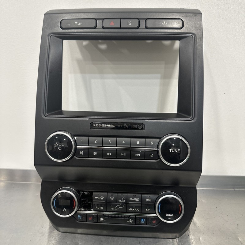 2018 Thru 2020 FORD EXPEDITION FRONT DUAL ZONE TEMPERATURE CONTROL PANEL OEM