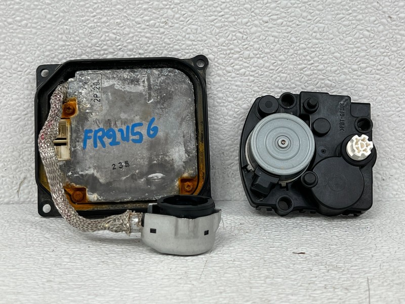 ⭐2010-2015 LEXUS RX350 RX450H HEADLIGHT LEVEL MOTOR & BALLAST MODULE OEM LOT2456