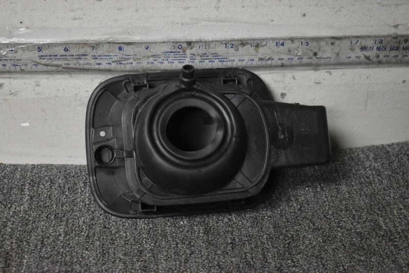 2011-2017 VOLKSWAGEN JETTA FUEL GAS DOOR FACTORY OEM