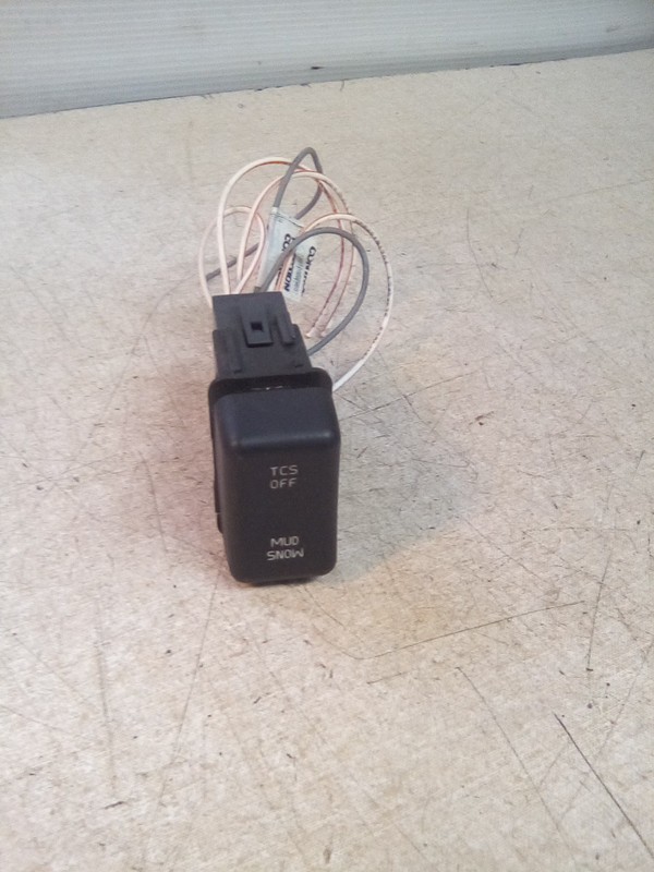 Volvo 22218645 Traction Control Switch W/Connector