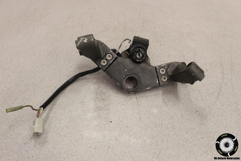 1997 Kawasaki Ninja 250R EX250F FORKS UPPER TRIPLE TREE CLAMP IGNITION EX 250 97