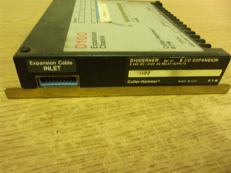 Cutler Hammer D100ERN8W D100 Expansion Chassis *FREE SHIPPING*