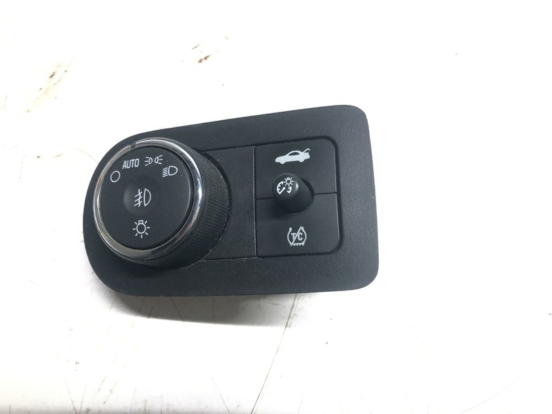 06-11 Chevrolet Impala Head Light Headlamp Switch Oem Tested