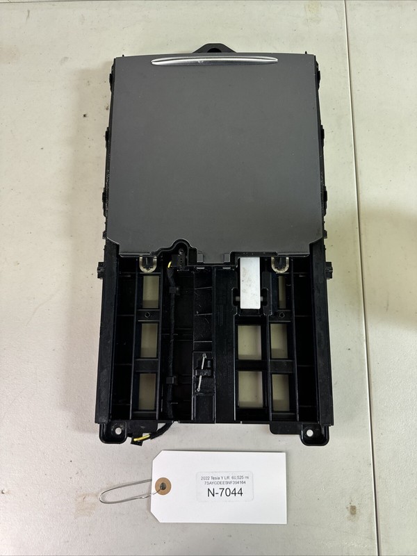 Tesla Model 3/Y Center Console Sliding Bin Lid Cover Assembly OEM 7044 B67