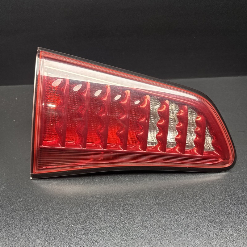 2011-2017 Infiniti QX56 QX80 Right Rear Passenger Side Inner LED Taillight Lamp