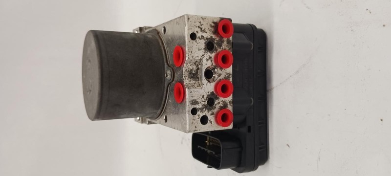 12-'15 TOYOTA TACOMA ABS pump module 63k miles OEM 1 Year Warranty!