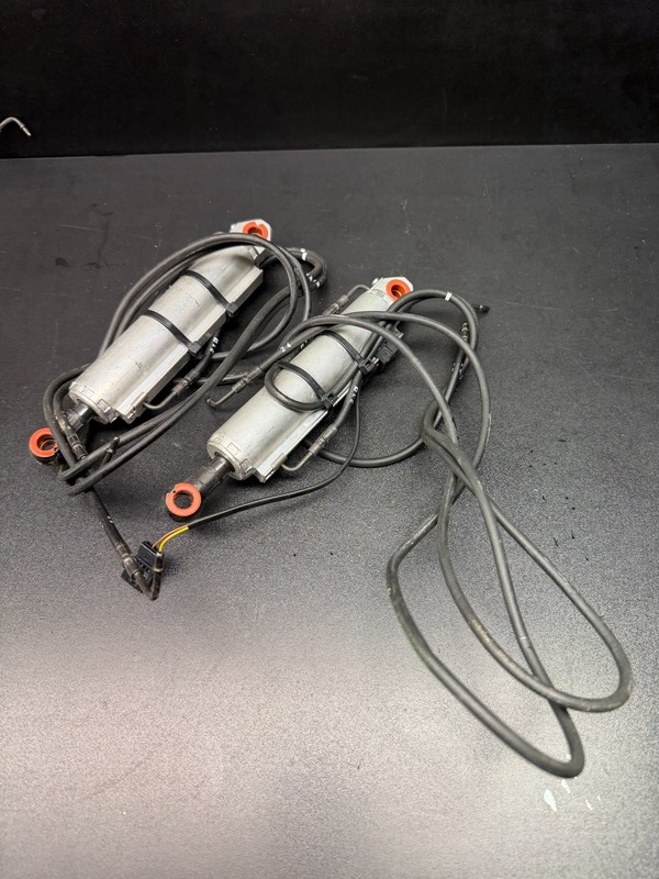 2009-2015 INFINITI G37 Q60 Convertible Top Left & Right Lift Cylinder Set OEM