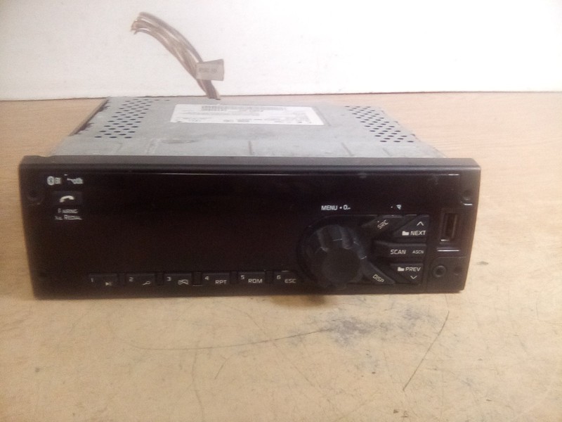 Freightliner Cascadia 24133865 Bluetooth Radio
