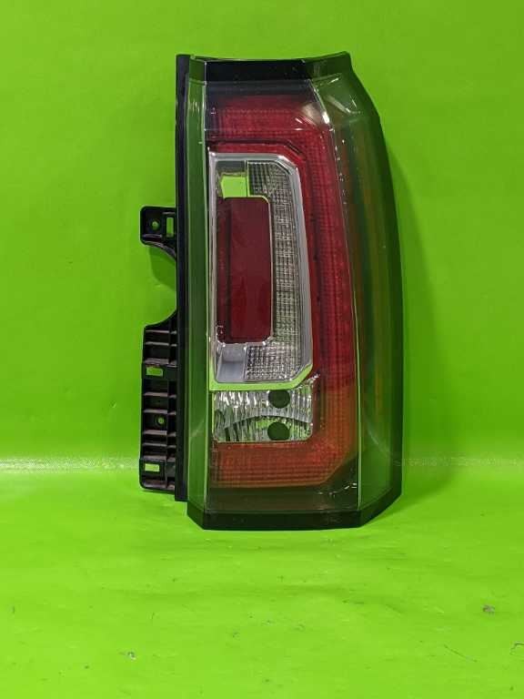 15-20 YUKON XL PASSENGER RIGHT TAILLIGHT LAMP OEM 4030-127