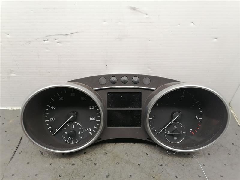 Speedometer 164 Type GL450 MPH ID 1645403247 Fits 07 MERCEDES GL-CLASS 1131046