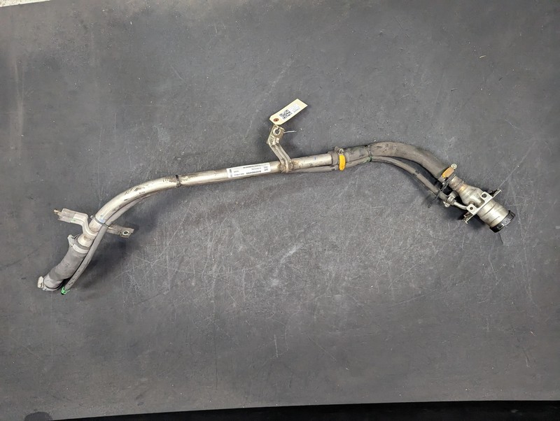 Fuel Filler Neck Pipe 6.2L 2017 Cadillac Escalade ESV 84090499 2018 2019 2020