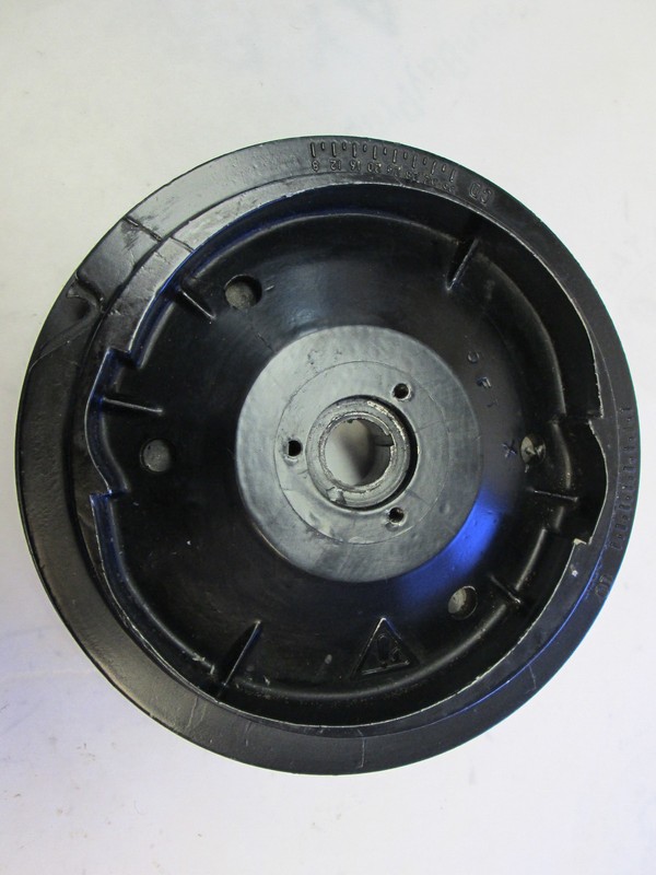 582598Evinrude Johnson Manual Start Flywheel Assembly 0582598