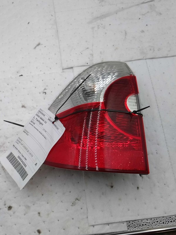 2005 BMW X3 Left Tail Light Assembly Black OEM 174319 Used 141K Miles