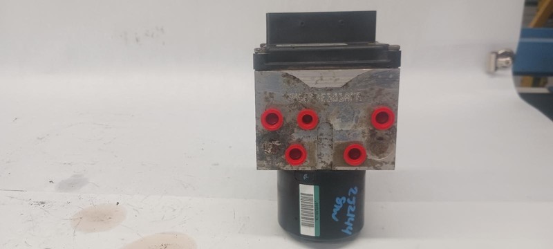 05-'06 FORD F250SD ABS pump module 84k miles OEM 1 Year Warranty!