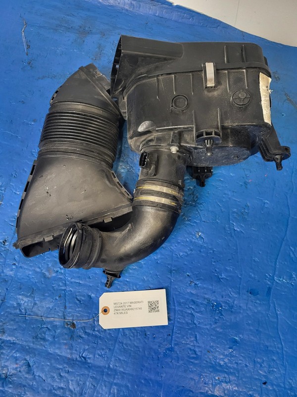 Used Oem Maserati Air Cleaner Housing w/ Inlet Duct 3.0L for Levante 2017