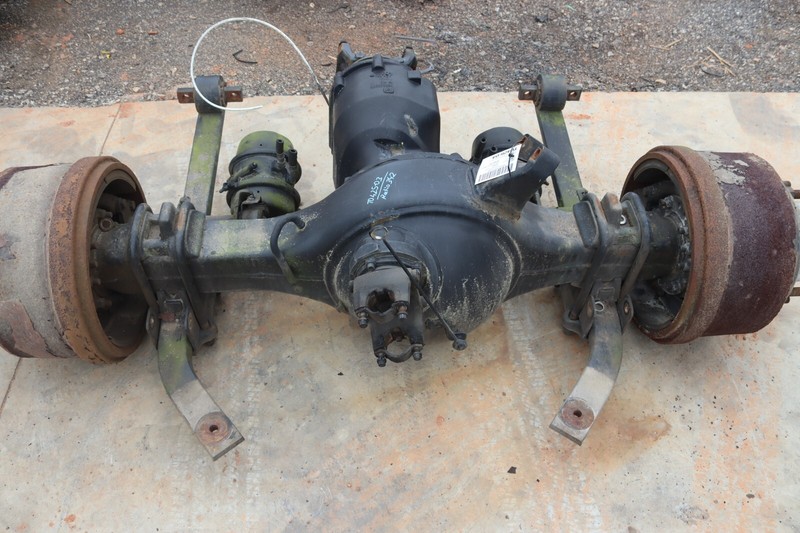 2008-2017 FREIGHTLINER CASCADIA 125 REAR MERITOR DRIVE AXLE RATIO 3.42 OEM