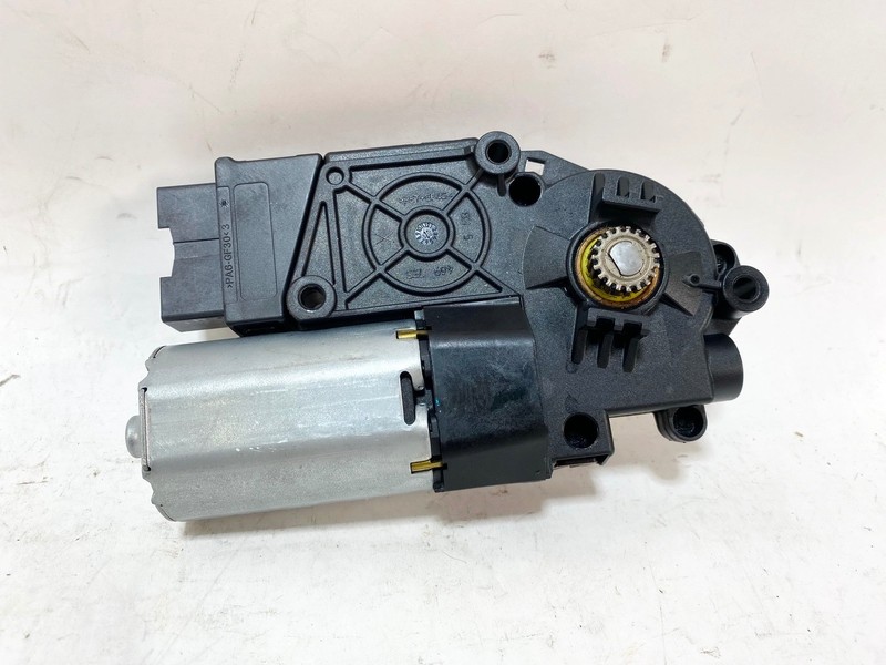 17-20 JAGUAR F-PACE SUNROOF MOONROOF GLASS WINDOW ADJUSTMENT MOTOR OEM
