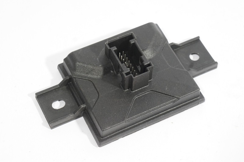 2014 - 2020 MERCEDES BENZ W222 S600 GLC300 REAR VIEW CAMERA CONTROL MODULE OEM