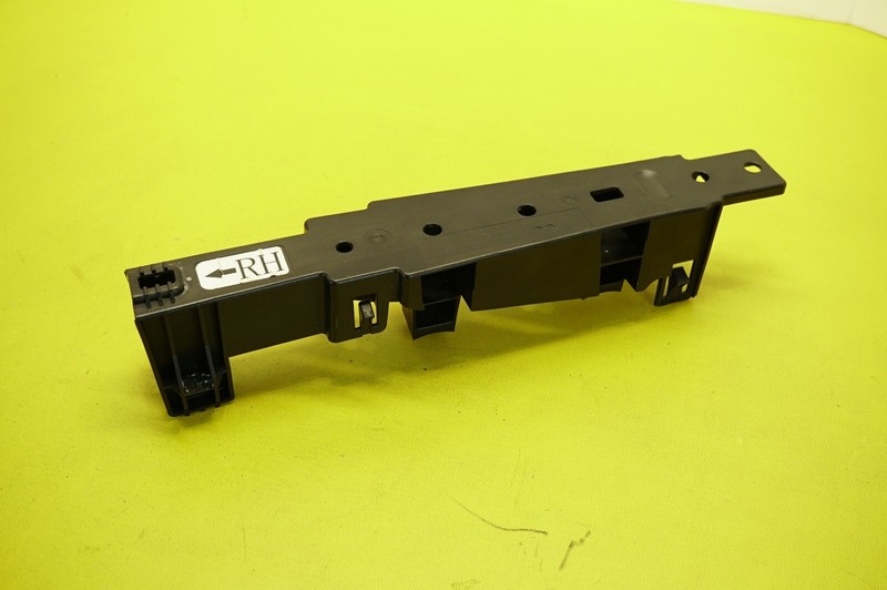 🔅2020-2023 TESLA Y OEM.END ITEM, RUB TRUNK BRACKET RIGHT HAND 1552221-00-B