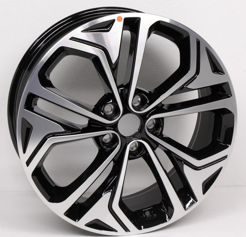 OEM Hyundai Santa Fe (US built) 19 inch Wheel 52910-S1310 Surface Marks