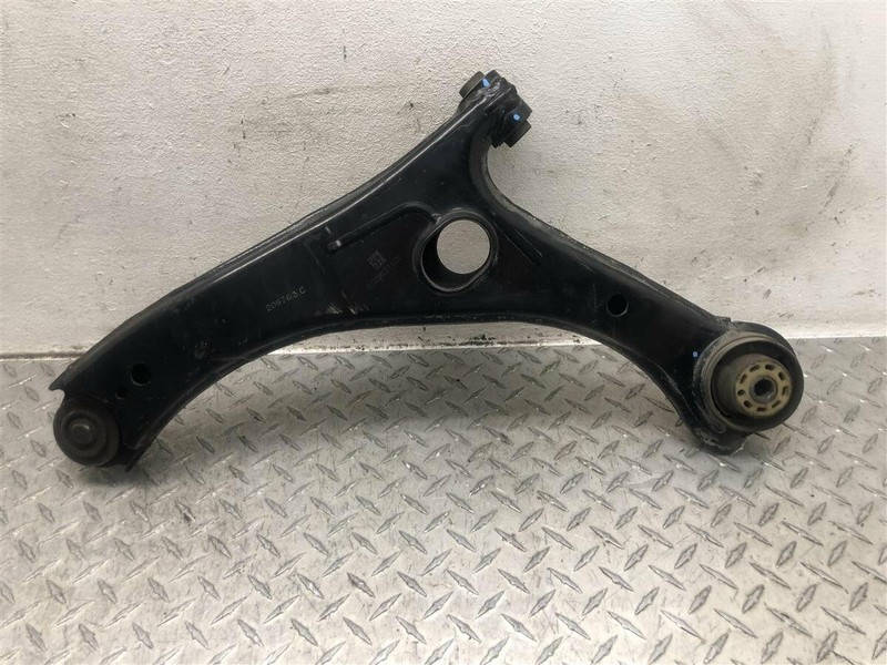2008-2019 CARAVAN TOWN & COUNTRY FRONT RIGHT LOWER CONTROL ARM OEM 4766910AL