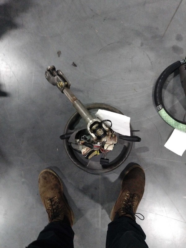 2005 Toyota Corolla Green Steering Column OEM 4525002410 255K Miles