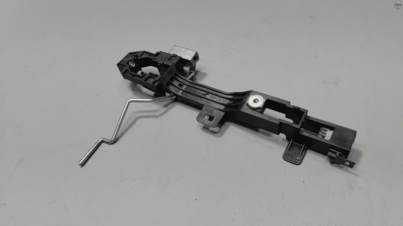 2018-2022 HONDA ACCORD FRONT RIGHT PASSENGER SIDE EXTERIOR DOOR HANDLE BASE OEM