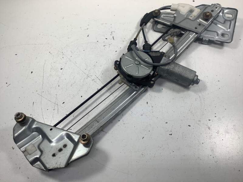 95-98 Acura TL Right Front Power Window Regulator Assembly 72210-SW5-A02 OEM