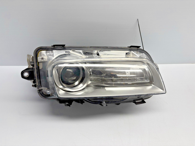 2010-2014 OEM Rolls Royce Ghost RR4 Front Right Passenger Headlight Xenon HID