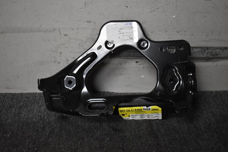 2019-2021 CHEVROLET SILVERADO BRACKET ASSY FACTORY OEM