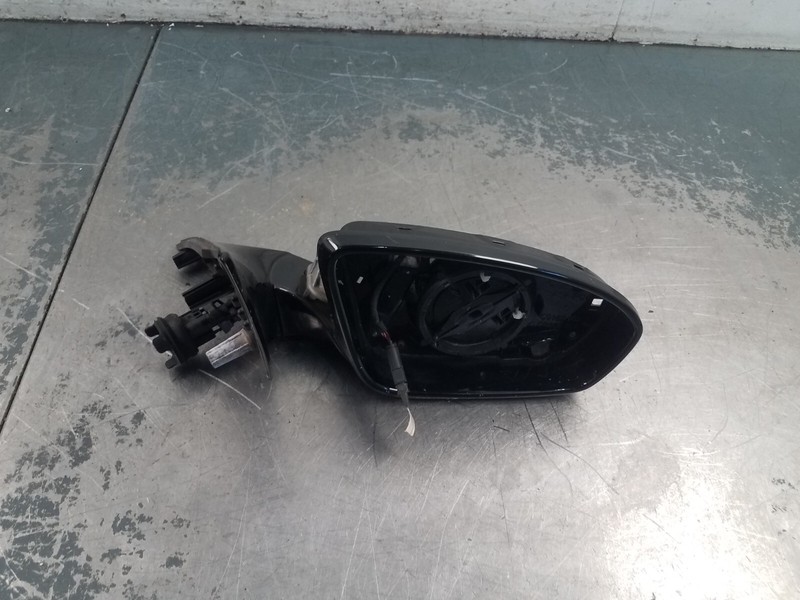 2013 BMW M5 F10 Right Passenger Side Mirror Partial- * #3439 A9