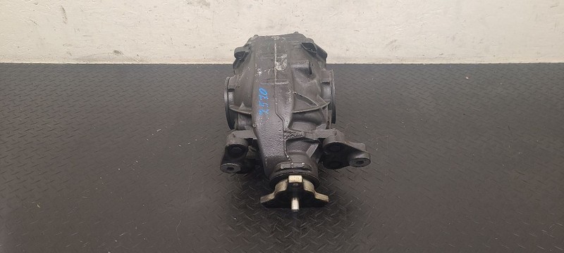 10 Mercedes-Benz S400 Hybrid Rear Axle Differential Carrier Assm OEM 2213502114