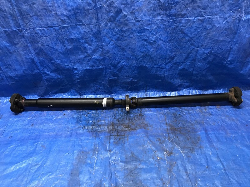 10-11 Hyundai Genesis 4.6L Sedan Rear Propeller Drive Shaft 49300-3M400