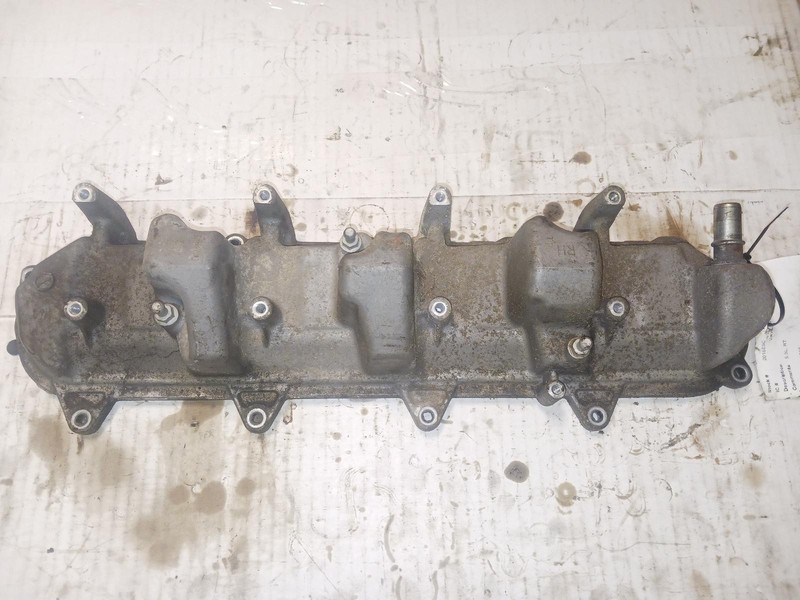 15 CHEVROLET SUBURBAN 1500 5.3L right passenger side Valve Cover OEM