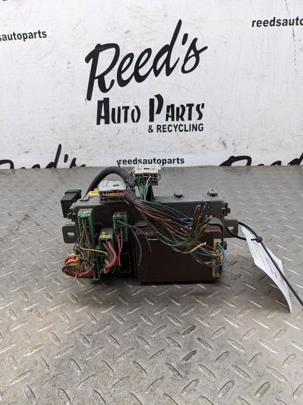 92-95 Honda Civic Oem Used Interior Fuse Box DX EG Civic 1183779