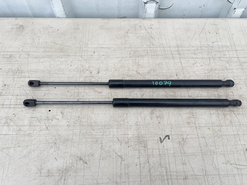 2009-2015 CHEVROLET TRAVERSE LEFR AND RIGHT LIFTGATE SHOCKS STRUT 60901