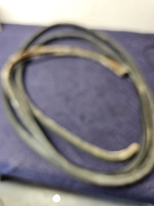 DODGE SPRINTER Right Middle door rubber seal / weather strip OEM 02 03 04 05 06