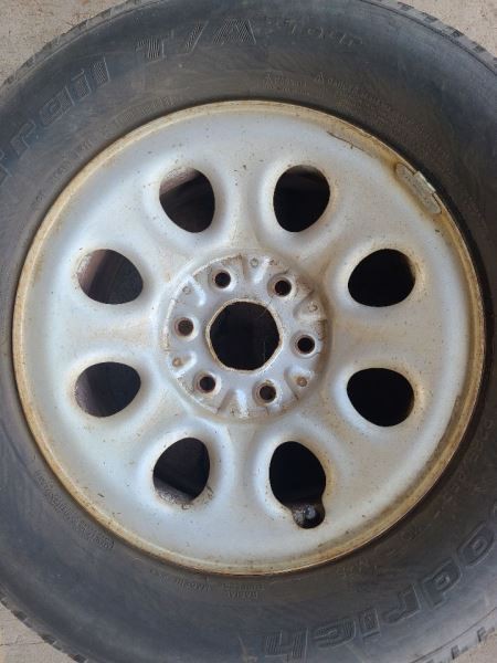 WHEEL 17X7-1/2 STEEL 8 HOLE PAINTED OPT QV9 FITS 07-14 SUBURBAN 1500 457966