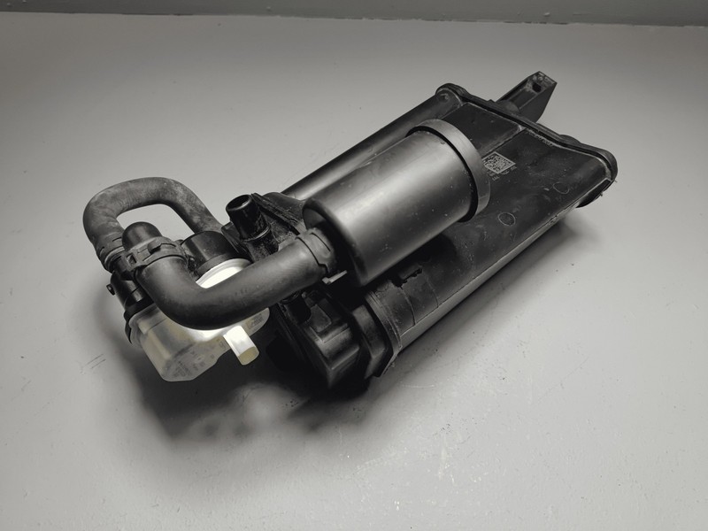 2021-2025 VOLKSWAGEN ATLAS 2.0L FUEL VAPOR EVAPORATOR CHARCOAL CANISTER OEM