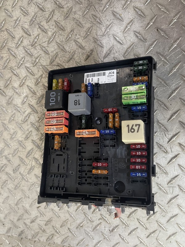 2007-2011 Volkswagen EOS Engine Fuse Box Assembly 2.0T Tested Oem